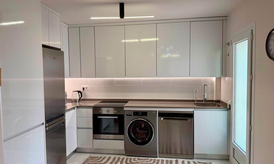Használt Ingatlanok - Apartman -
Torrevieja - Aguas Nuevas