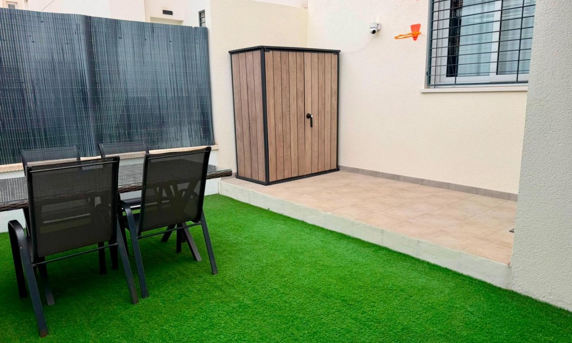 Használt Ingatlanok - Apartman -
Torrevieja - Aguas Nuevas