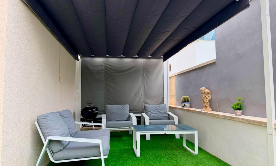 Használt Ingatlanok - Apartman -
Torrevieja - Aguas Nuevas