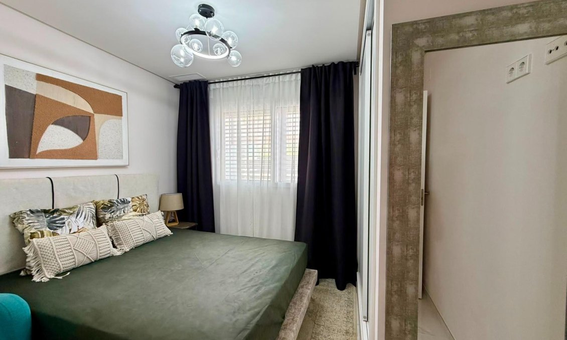 Használt Ingatlanok - Apartman -
Torrevieja - Aguas Nuevas
