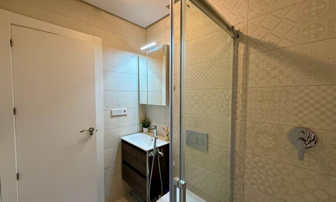 Használt Ingatlanok - Apartman -
Torrevieja - Aguas Nuevas