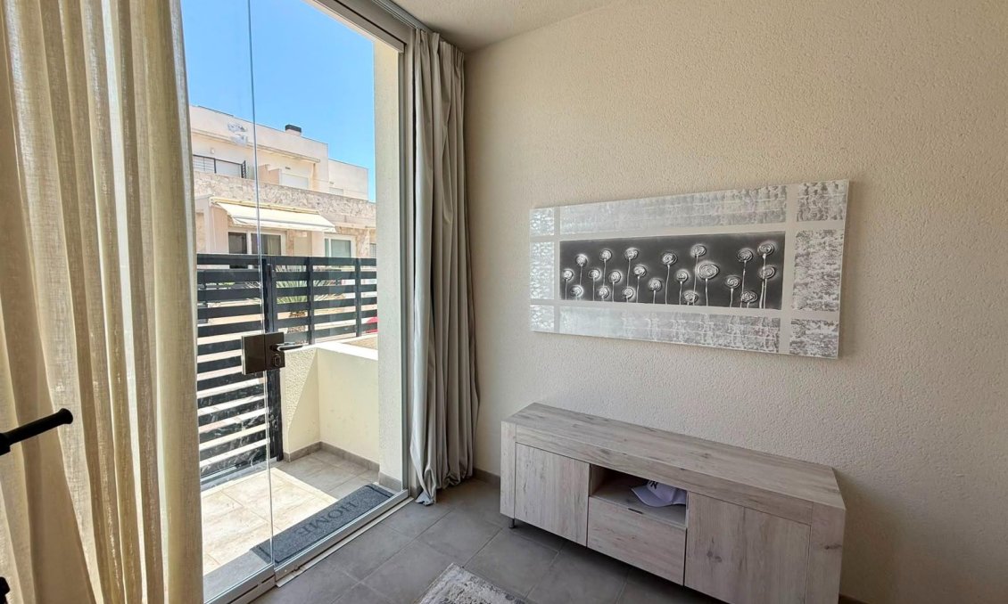 Használt Ingatlanok - Apartman -
Torrevieja - Aguas Nuevas