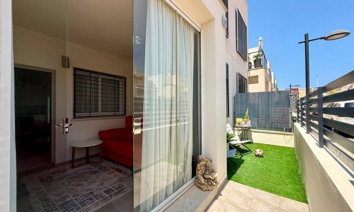Használt Ingatlanok - Apartman -
Torrevieja - Aguas Nuevas