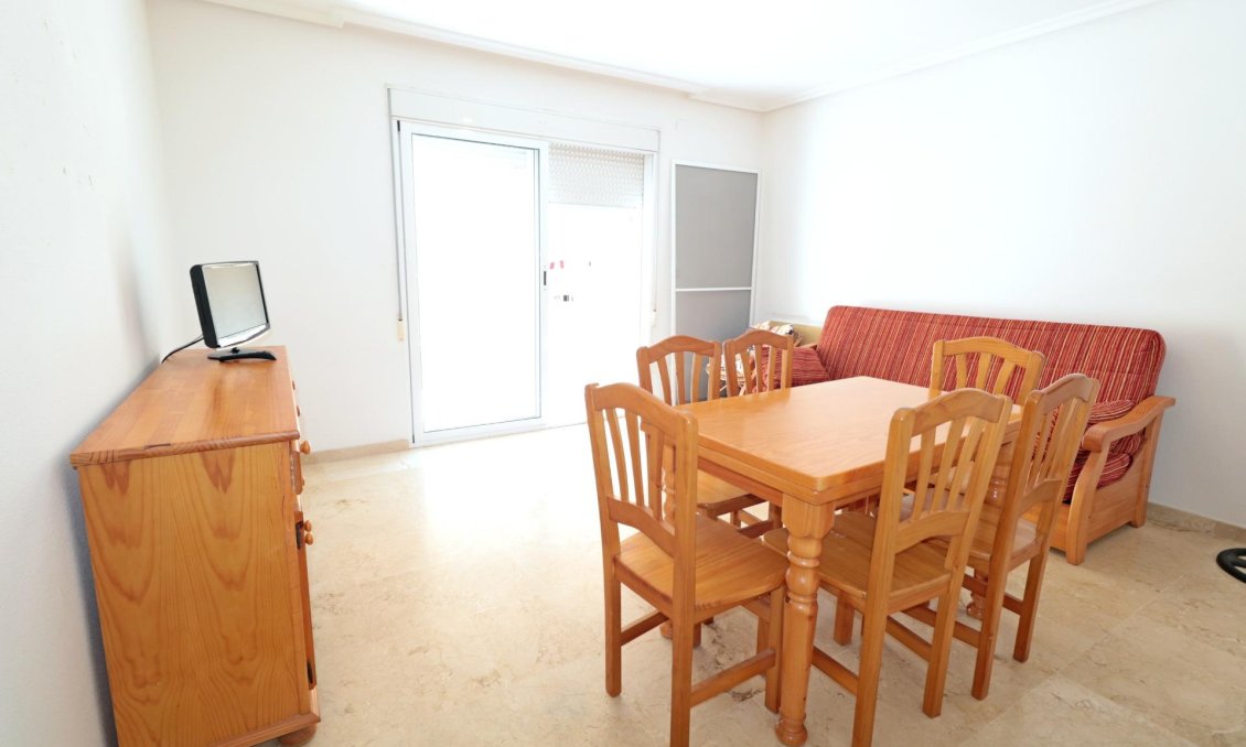 Használt Ingatlanok - Apartman -
Torrevieja - Playa del Cura