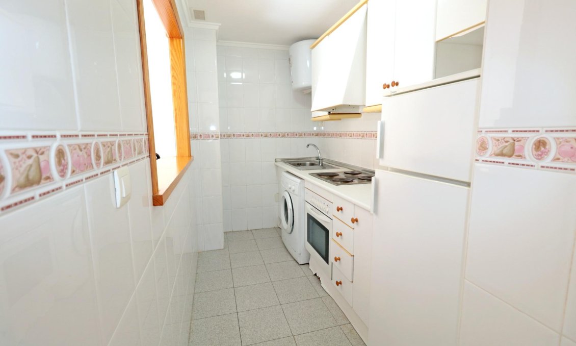 Használt Ingatlanok - Apartman -
Torrevieja - Playa del Cura