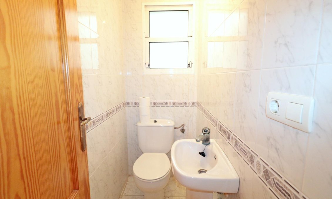 Használt Ingatlanok - Apartman -
Torrevieja - Playa del Cura