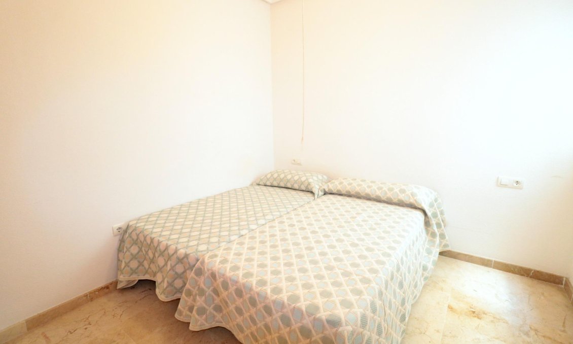 Használt Ingatlanok - Apartman -
Torrevieja - Playa del Cura