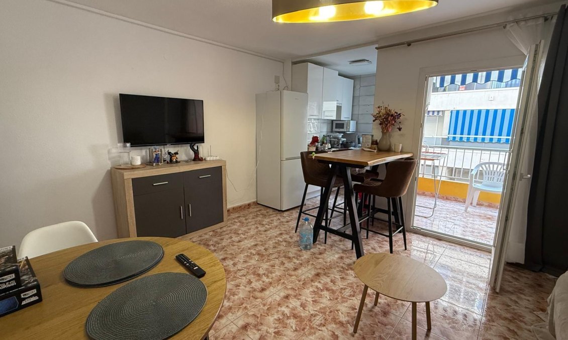 Resale - Apartment -
Torrevieja - Playa de los Locos