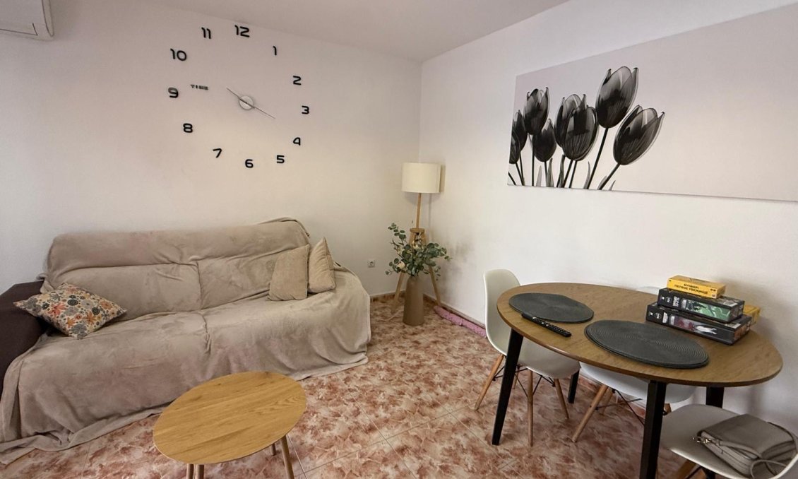 Resale - Apartment -
Torrevieja - Playa de los Locos