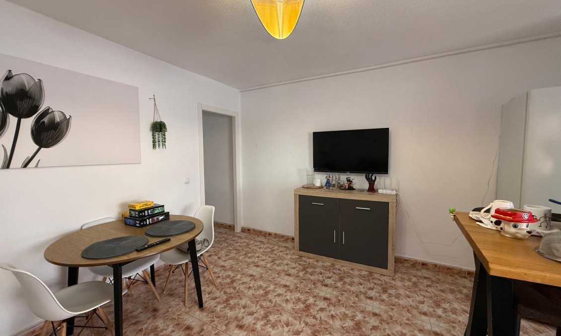 Resale - Apartment -
Torrevieja - Playa de los Locos