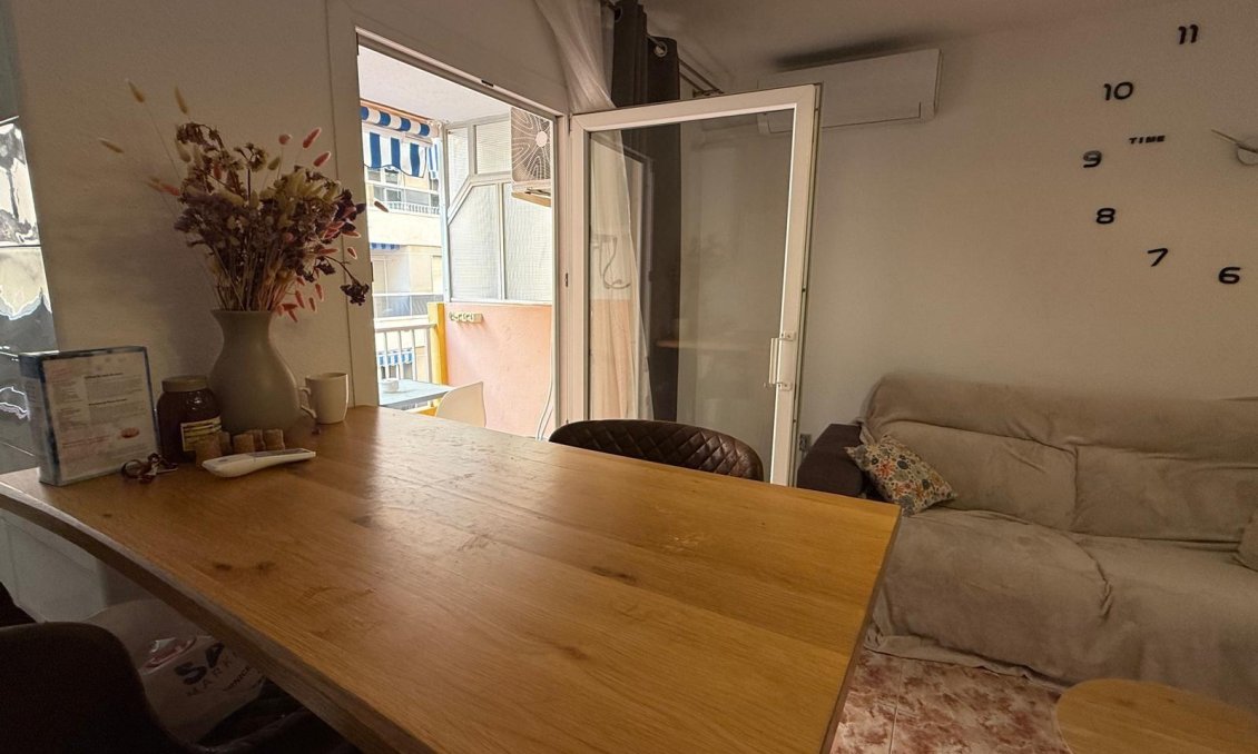 Resale - Apartment -
Torrevieja - Playa de los Locos