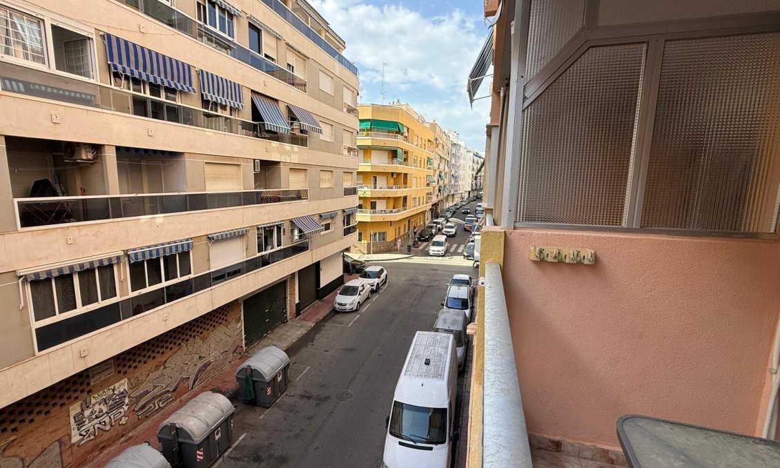 Resale - Apartment -
Torrevieja - Playa de los Locos