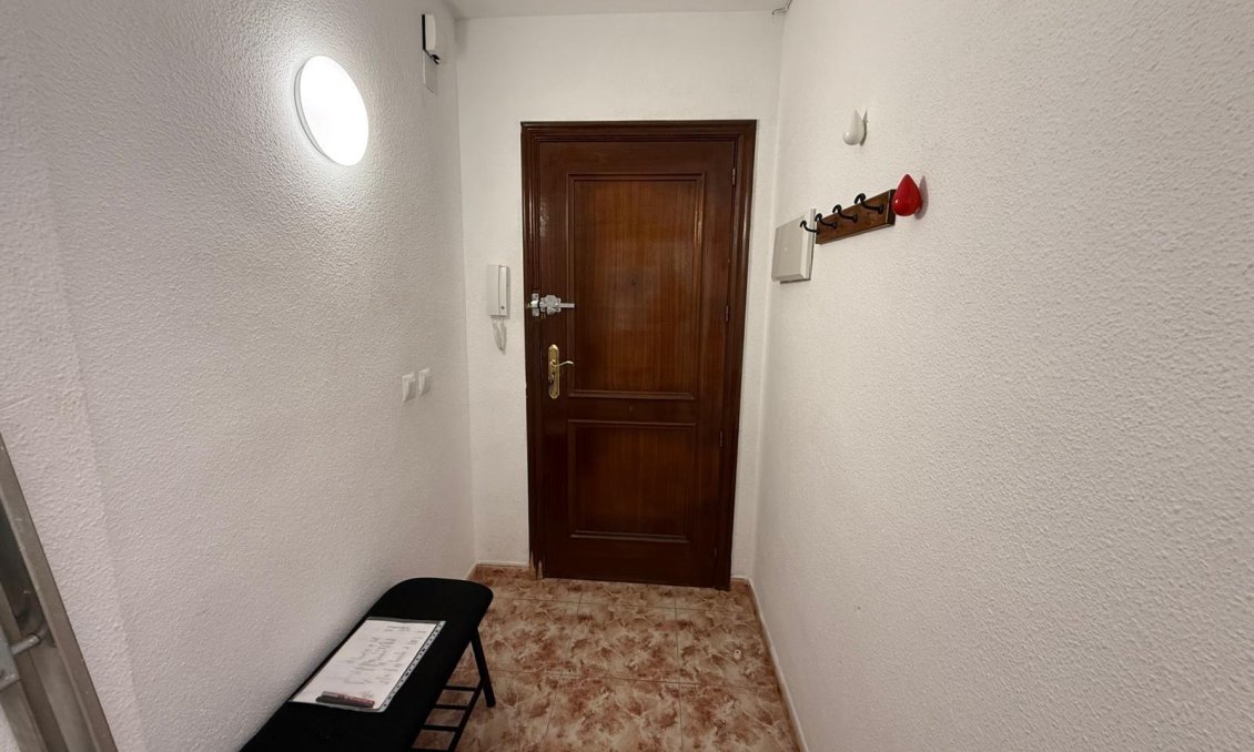 Resale - Apartment -
Torrevieja - Playa de los Locos