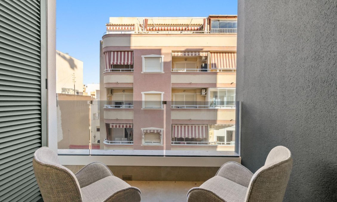 Használt Ingatlanok - Apartman -
Torrevieja - Playa del Cura