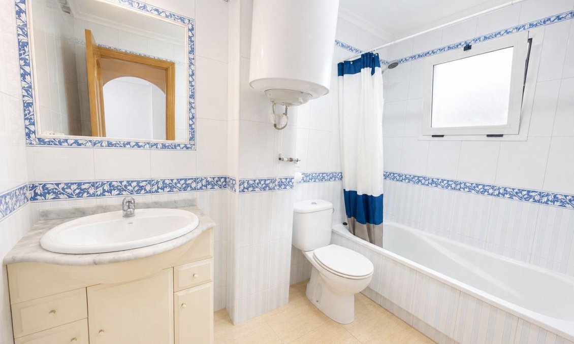 Használt Ingatlanok - Apartman -
Torrevieja - Playa del Cura