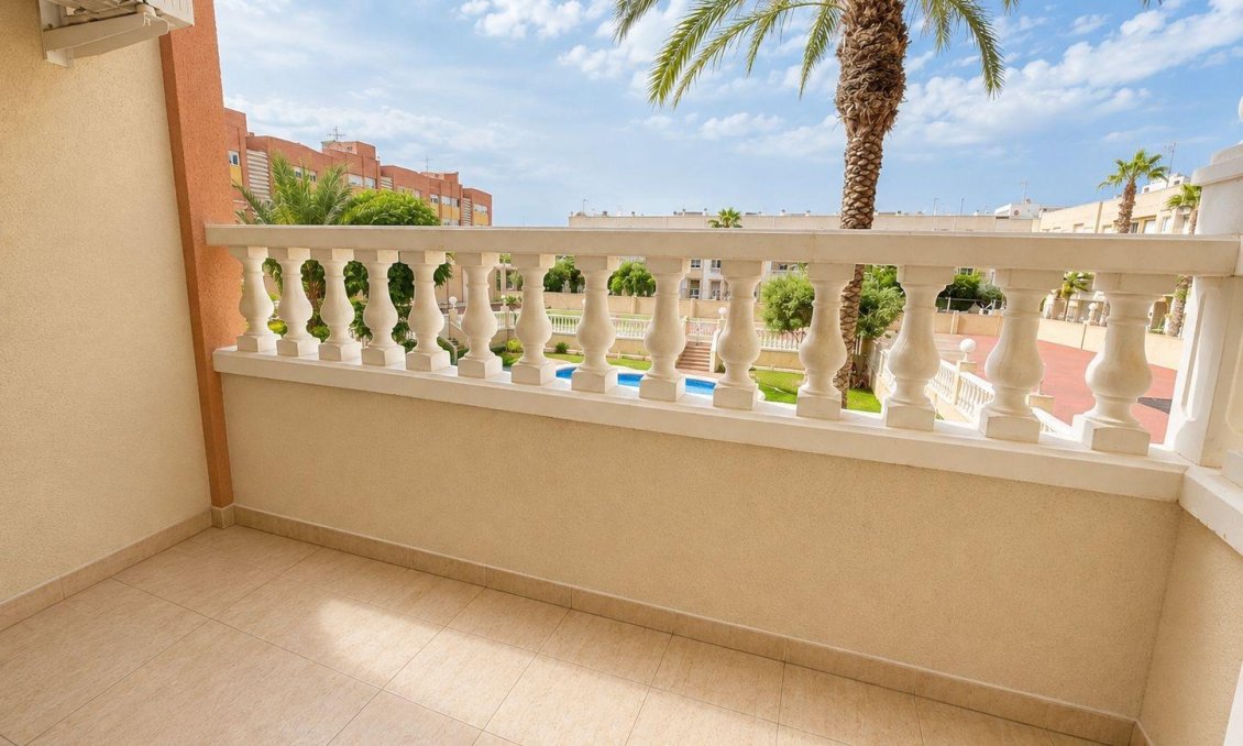 Használt Ingatlanok - Apartman -
Torrevieja - Playa del Cura
