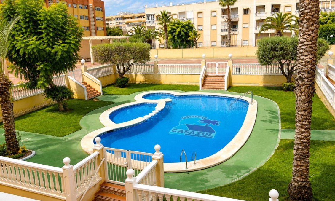 Használt Ingatlanok - Apartman -
Torrevieja - Playa del Cura