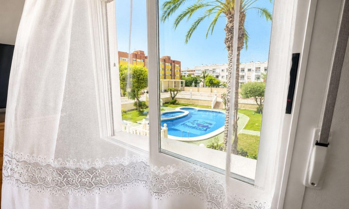 Használt Ingatlanok - Apartman -
Torrevieja - Playa del Cura