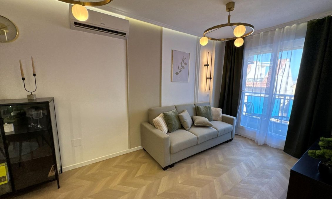 Használt Ingatlanok - Apartman -
Torrevieja - Playa del Cura