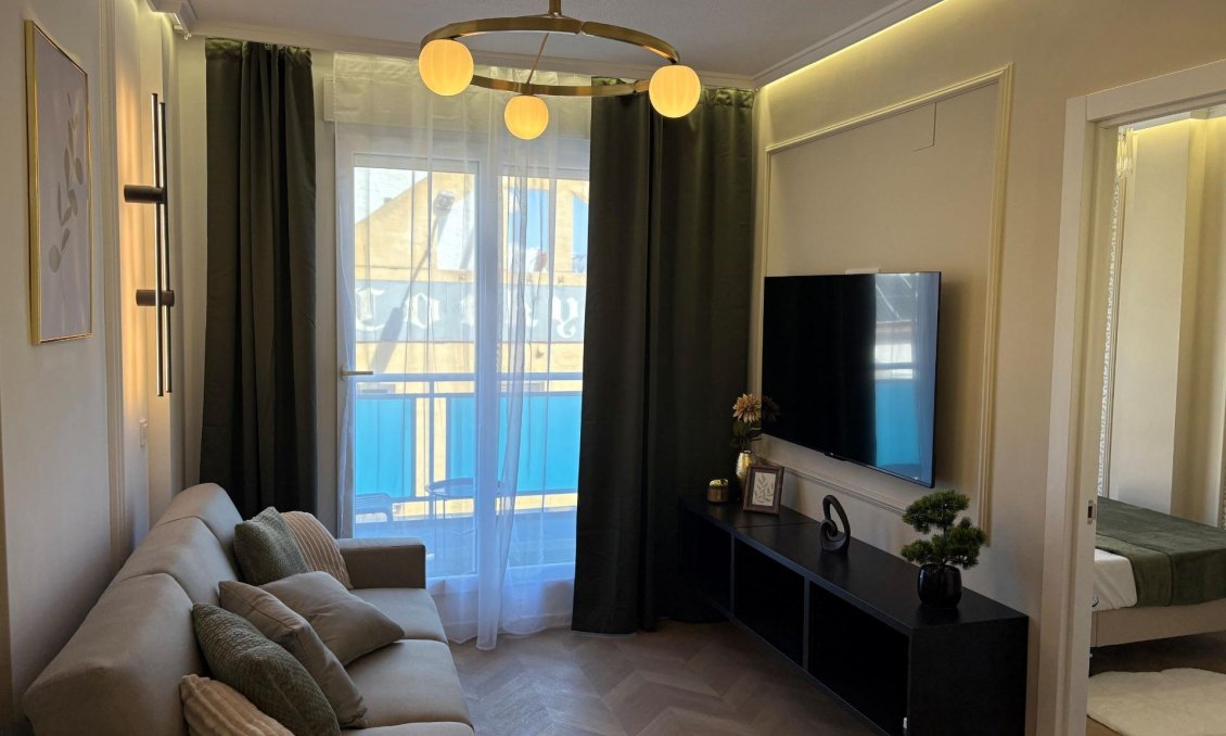 Használt Ingatlanok - Apartman -
Torrevieja - Playa del Cura