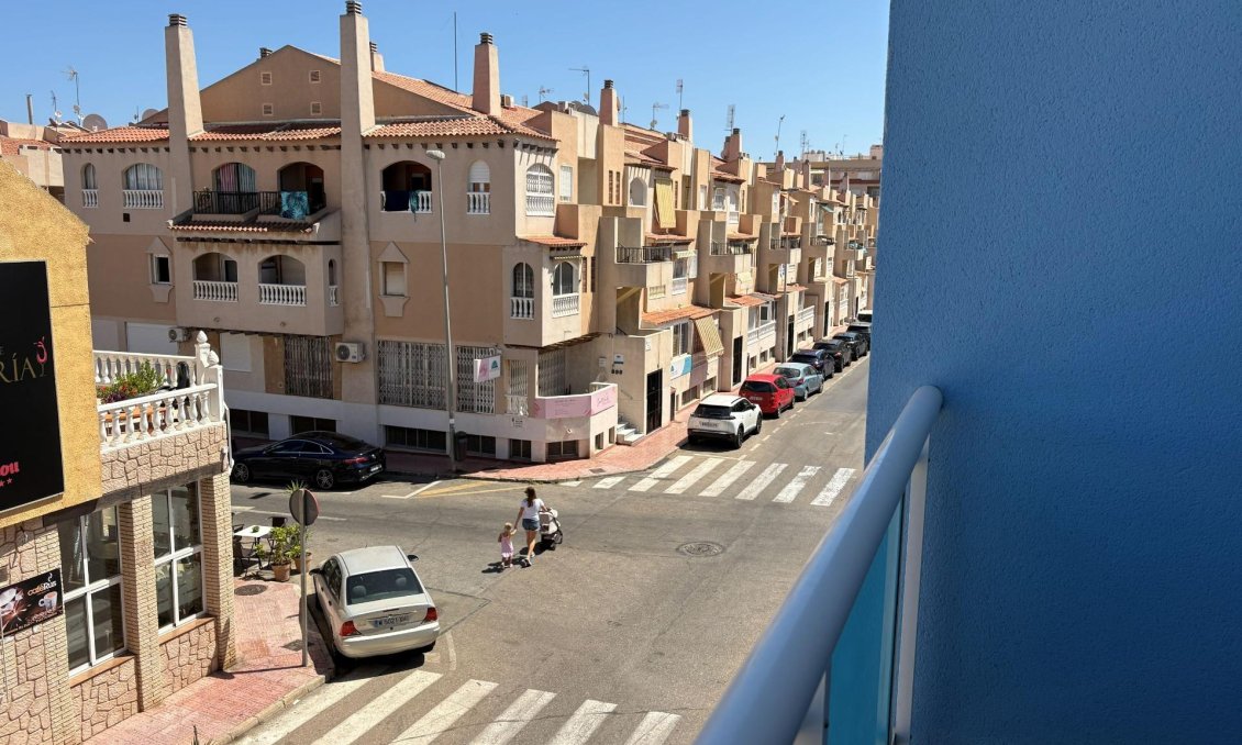 Használt Ingatlanok - Apartman -
Torrevieja - Playa del Cura