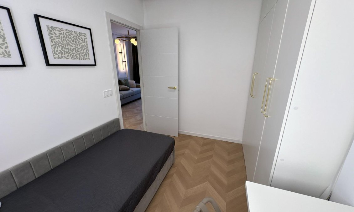 Használt Ingatlanok - Apartman -
Torrevieja - Playa del Cura