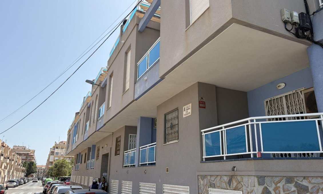 Használt Ingatlanok - Apartman -
Torrevieja - Playa del Cura