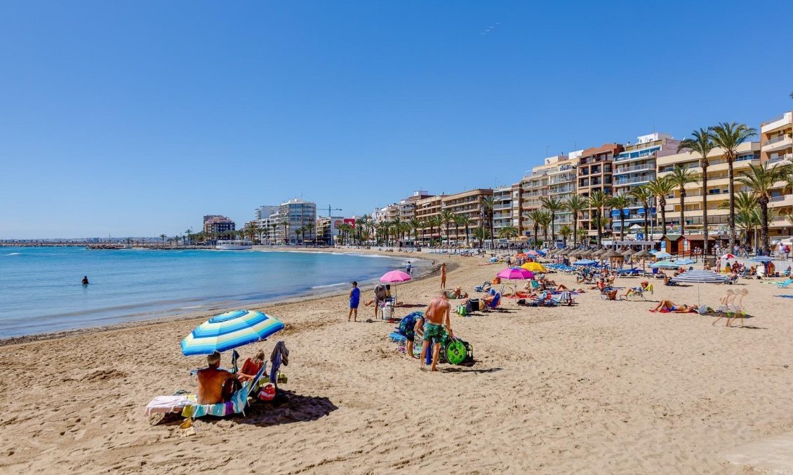 Használt Ingatlanok - Apartman -
Torrevieja - Playa del Cura