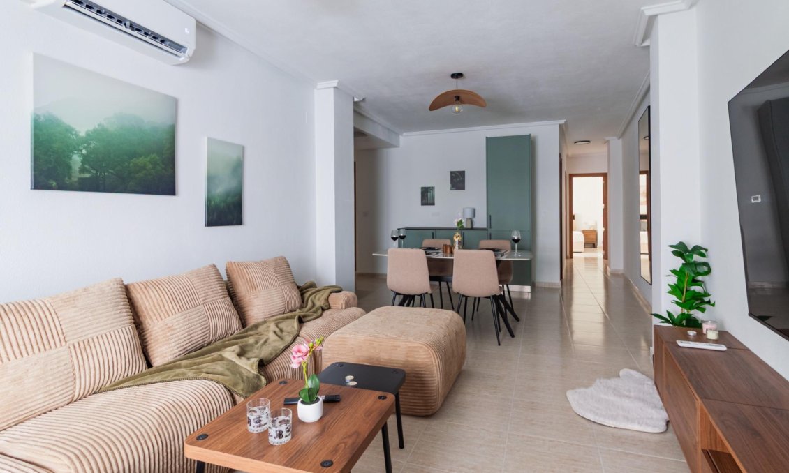 Használt Ingatlanok - Apartman -
Torrevieja - Playa del Cura