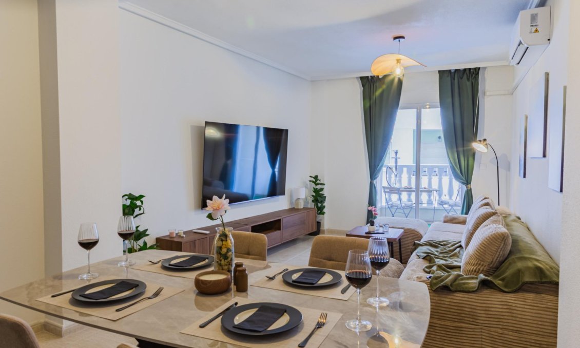 Használt Ingatlanok - Apartman -
Torrevieja - Playa del Cura