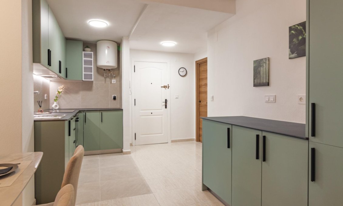 Használt Ingatlanok - Apartman -
Torrevieja - Playa del Cura
