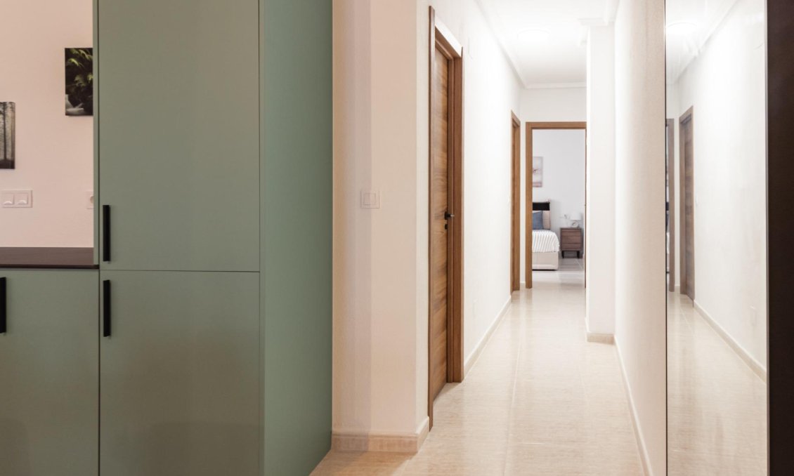 Használt Ingatlanok - Apartman -
Torrevieja - Playa del Cura