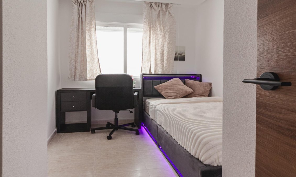Használt Ingatlanok - Apartman -
Torrevieja - Playa del Cura