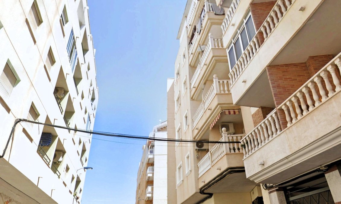 Használt Ingatlanok - Apartman -
Torrevieja - Playa del Cura