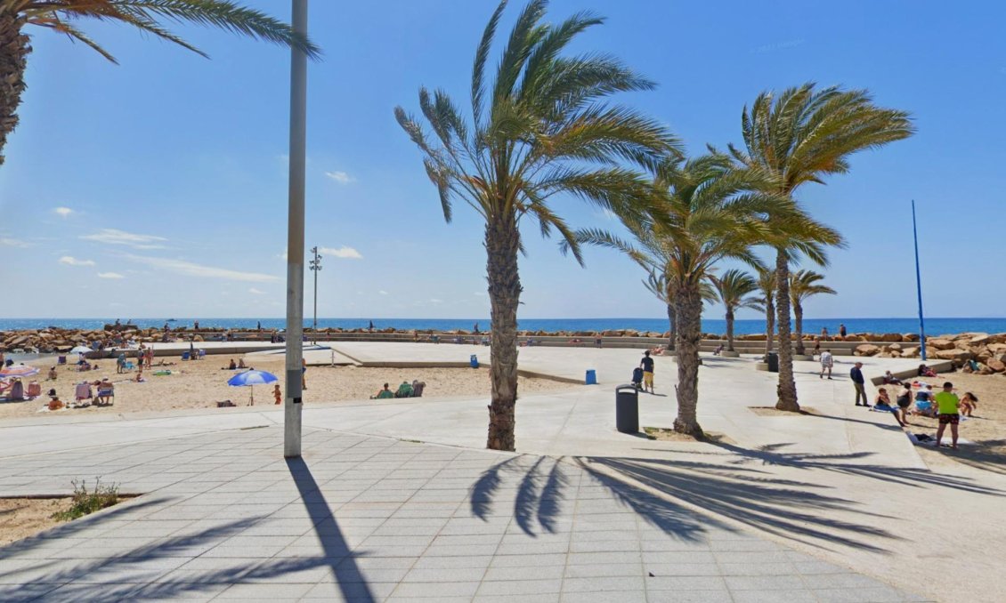 Használt Ingatlanok - Apartman -
Torrevieja - Playa del Cura