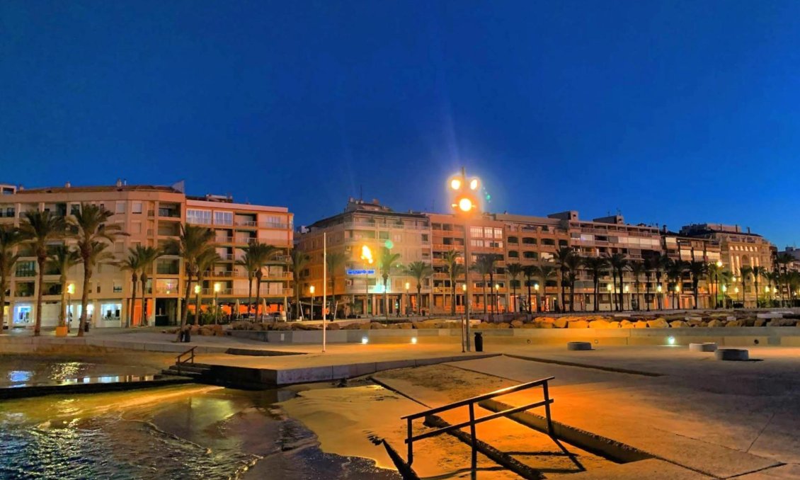Használt Ingatlanok - Apartman -
Torrevieja - Playa del Cura