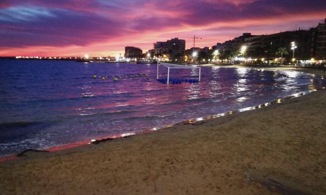 Használt Ingatlanok - Apartman -
Torrevieja - Playa del Cura