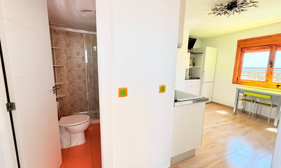 Használt Ingatlanok - Apartman -
Torrevieja - Nueva Torrevieja