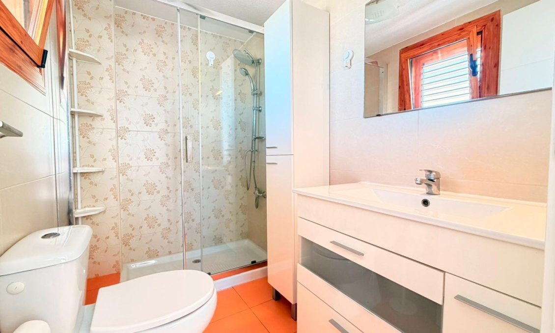 Használt Ingatlanok - Apartman -
Torrevieja - Nueva Torrevieja