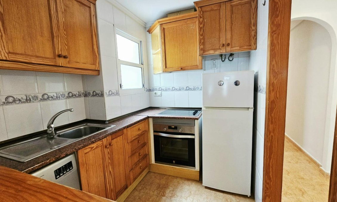 Használt Ingatlanok - Apartman -
Torrevieja - Curva Del Palangre