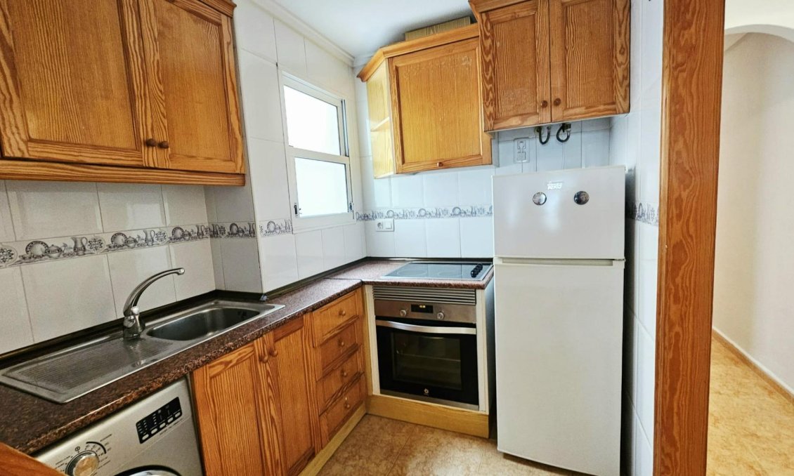 Használt Ingatlanok - Apartman -
Torrevieja - Curva Del Palangre