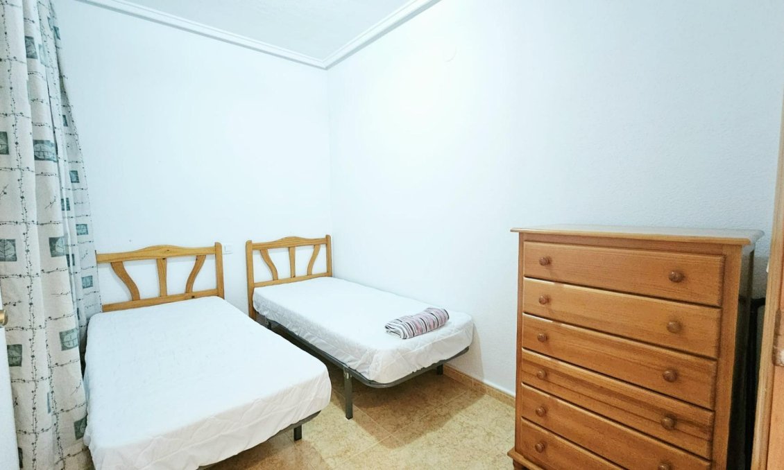 Használt Ingatlanok - Apartman -
Torrevieja - Curva Del Palangre