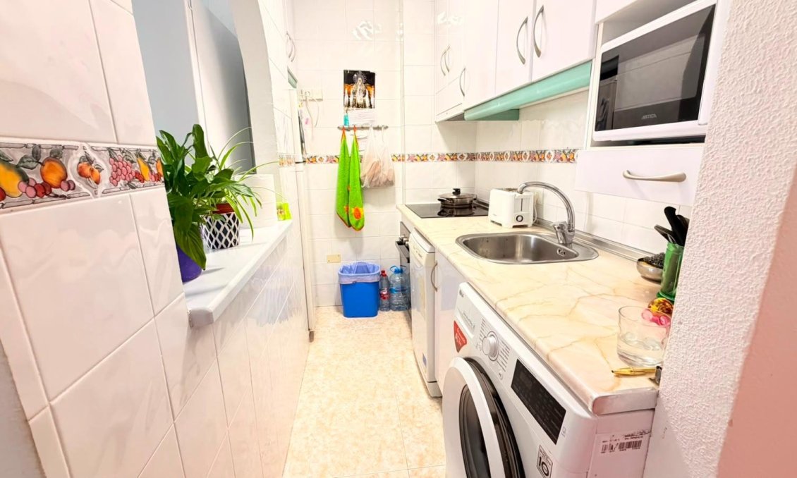 Használt Ingatlanok - Apartman -
Torrevieja - Playa del Cura