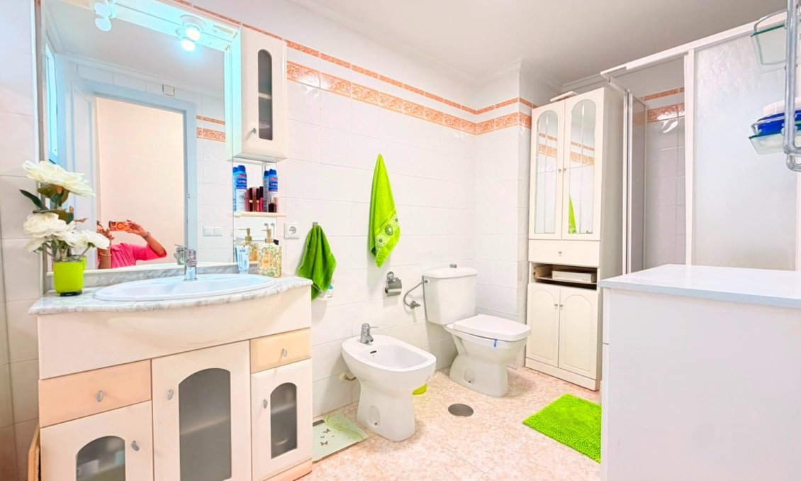 Használt Ingatlanok - Apartman -
Torrevieja - Playa del Cura
