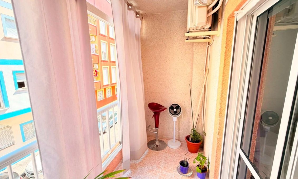 Használt Ingatlanok - Apartman -
Torrevieja - Playa del Cura