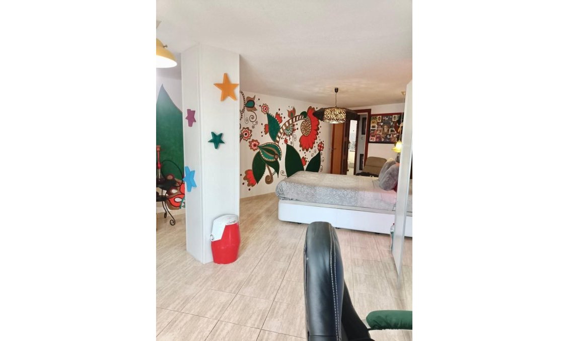 Használt Ingatlanok - Kétszintes lakás -
Torrevieja - Acequion
