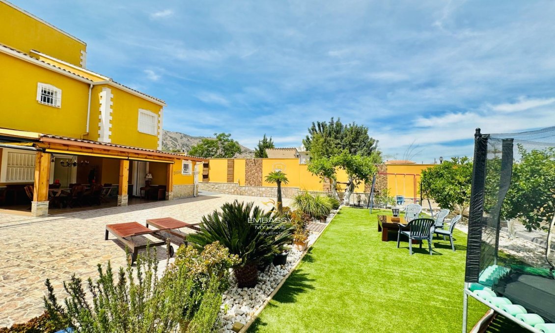 Használt Ingatlanok - Villa -
Orihuela - Urb. Montepinar