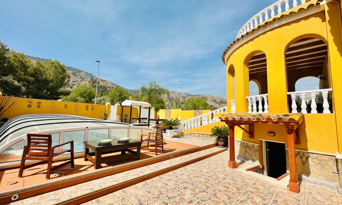 Használt Ingatlanok - Villa -
Orihuela - Urb. Montepinar