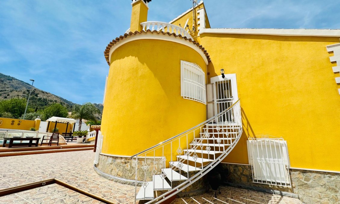Használt Ingatlanok - Villa -
Orihuela - Urb. Montepinar
