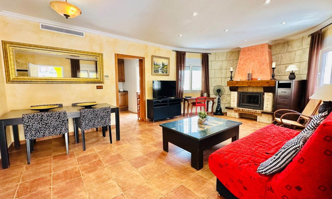 Használt Ingatlanok - Villa -
Orihuela - Urb. Montepinar